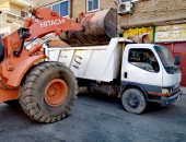 رفع 20 طن مخلفات وقمامة فى حملات النظافة ورفع كفاءة الشوارع بمدينة الأقصر.. صور