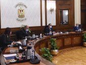 رئيس الوزراء: توجيهات رئاسية بمتابعة تنفيذ الاستراتيجية الوطنية لحقوق الإنسان