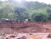 مصرع 35 شخصا وغرق سيارات ومنازل بسبب الأمطار فى بوليفيا.. صور وفيديو