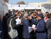 بدء توافد المهندسين على انتخابات النقابة العامة بمركز المؤتمرات.. صور