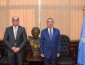 محافظ الإسكندرية يبحث مع سفير تونس تعزيز سبل التعاون المشترك بين الجانبين