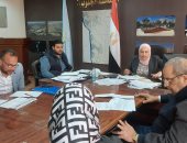 نائب محافظ القاهرة تناقش خطة الحملات لاسترداد أراضى أملاك الدولة