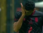 محمد صلاح لـ حسام حسن لاعب الأهلي: "يا ريت كل اللاعبين زيك مش موظفين"