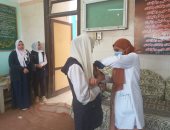 "صحة أسوان" تطلق حملة طرق الأبواب للتطعيم ضد كورونا.. صور