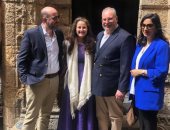 الملك أحمد فؤاد الثانى وعائلته يزورون شارع المعز.. صور