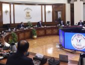 رئيس الوزراء يلتقى ممثلى الغرف التجارية للاطمئنان على توافر السلع الأساسية