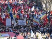 50 ألف متظاهر بشوارع روما يطالبون بالسلام فى أوكرانيا 
