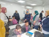 التعليم: وفد من مؤسسة ديسكفرى يتعرف على تجربة تطوير التعليم بمدارس القاهرة