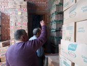 ضبط 55 طن دقيق و14 ألف زجاجة زيت بهدف احتكارها خلال حملات مفاجئة ببنى سويف