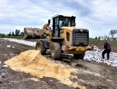 إزالة 7 حالات تعد على الأراضى الزراعية بمركز المحلة فى الغربية.. صور