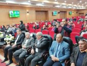 محافظ بورسعيد يوجه بالعمل على زيادة الرقعة الزراعية.. فيديو وصور