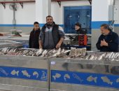 محافظ الإسماعيلية يتفقد سوق السمك الجديد "صور"