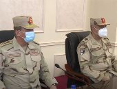 وزير الدفاع يلتقى بمقاتلى قوات حرس الحدود ويكرم عددا من المتميزين