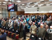 محافظ القليوبية يكرم 23 أمًا مثالية باحتفالية عيد الأم