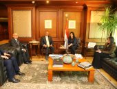 رانيا المشاط تستقبل مدير عام المؤسسة العربية لضمان الاستثمار وائتمان الصادرات