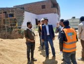 "حياة كريمة" فى كل قرى أسوان.. تنفيذ وتطوير 42 محطة مياه شمال المحافظة.. واعتماد 24 مليون جنيه لتغيير خطوط الاسبستوس إلى بلاستيك بإدفو.. وإنشاء مجمع الخدمات والوحدة البيطرية ومراكز الشباب والمدارس بالرديسية