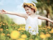يوم السعادة العالمي.. 6 نصائح تساعدك على تربية طفل سعيد وإيجابي