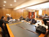 التعليم العالى والبنك المركزى يبحثان آليات تحقيق الشمول المالى بين شباب الجامعات