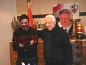 مرتضى منصور يعلن تعيين عمرو زكى نائبا لرئيس قطاع الناشئين بالزمالك