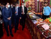 رئيس الوزراء يطمئن الجميع خلال افتتاح "أهلا رمضان": نمتلك رصيدا كافيا من السلع يؤمن احتياجاتنا لشهور.. مدبولى: حققنا مكاسب كبيرة من برنامج الإصلاح الاقتصادى.. وبدء مشاورات مع صندوق النقد بشأن برنامج تمويل جديد