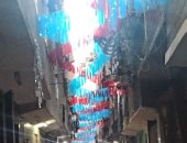 رمضان جانا.. "أحمد" يشارك بصور زينة الشهر الكريم بشوارع شبرا الخيمة