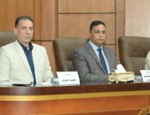 محافظ الدقهلية يبحث توافر الأراضى لإقامة مشروعات خدمية عليها ضمن حياة كريمة