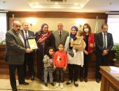 محافظ الجيزة يكرم الأمهات المثاليات على مستوى المحافظة