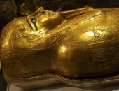 إلقاء القبض على مهرب آثار تورط فى بيع تابوت مصرى لمتحف عالمى.. اعرف تفاصيل 