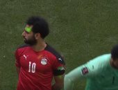 شاهد كيف استفزت جماهير السنغال محمد صلاح قبل بداية مباراة الحسم