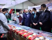 رئيس الوزراء يتفقد معرض "أهلا رمضان" بشارع فيصل فى الجيزة.. صور