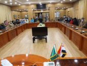 محافظ المنوفية يسلم ما يزيد عن 40 حالة مساعدات مالية وعينية قبيل شهر رمضان