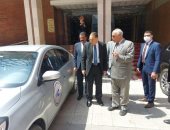 محافظ الشرقية يتفقد سيارة الضبطية القضائية الجديدة لجهاز حماية المستهلك
