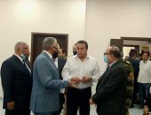 وزير التعليم العالى يوجه بتحويل مستشفى حميات الطور إلى معمل مشترك.. فيديو وصور