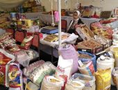 محافظ القاهرة يؤكد توافر السلع الغذائية فى المعارض بأسعار مخفضة