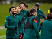 الفرعون محمد صلاح يستعد لربع نهائى دورى الأبطال بـ"ابتسامة".. صور