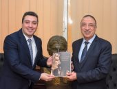 محافظ الإسكندرية يناقش مع قنصل عام لبنان تعزيز سبل التعاون المشترك