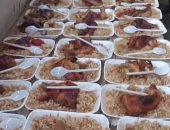 مئات الوجبات يوميا.. شباب كفر الشيخ يجهزون مائدة شهية طوال رمضان (فيديو)