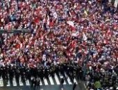 وزير دفاع بيرو يعلن الطوارئ على خلفية احتجاجات تطالب بانتخابات جديدة