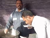 شباب "مسلمين ومسيحيين" يقدمون وجبات إفطار للصائمين فى كفر الشيخ.. لايف