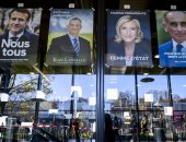 انتخابات فرنسا.. ماكرون يواجه معركة صعبة مع بدء التصويت فى الجولة الأولى.. أصوات اليسار أزمة للرئيس فى جولة الإعادة فى ظل عزوفهم عن تأييده على العكس مما حدث بـ2017.. وتحذير من صدمة مثل بريكست فى حال فوز لوبان