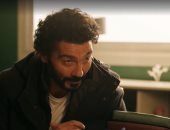 مسلسل راجعين يا هوى الحلقة 8.. عرض بـ5 ملايين جنيه لخالد النبوى ليتخلى عن مطالبه