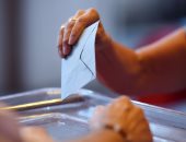 الانتخابات الفرنسية.. ماكرون ولوبان يتأهلان معا إلى الدورة الثانية فى 24 أبريل الجارى.. الرئيس الفرنسى يتصدر الجولة الأولى بنسبة 28.1% ولوبان 23.3%.. و"فرانس أنفو": نسبة المشاركة 58.45٪.. والامتناع بلغت 26.5 %