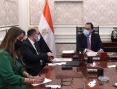 رئيس الوزراء يلتقى رئيس مجلس إدارة البورصة المصرية 