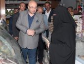 محافظ بنى سويف يتفقد معرض "أهلا رمضان" فى ببا ويطمئن على توافر السلع.. لايف