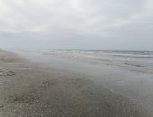الطقس اليوم .. رياح خفيفة وغيوم على شاطئ محافظة بورسعيد.. فيديو وصور