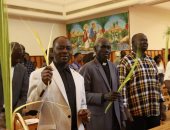 بموكب وترانيم.. الخدمة السودانية بالكنيسة الأسقفية تحتفل بأحد السعف