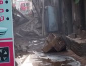 انهيار أجزاء من منزل بمدينة إسنا بعد حريق داخل مخازن سلسلة تجارية