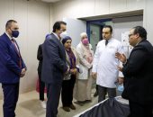 خالد عبد الغفار يتفقد مستشفى دار الشفاء ويوجه بسرعة إنهاء أعمال التطوير