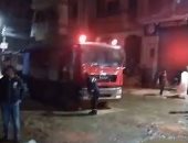 "الحماية المدنية" بالقليوبية تسيطر على حريق بـ 3 منازل فى بنها.. فيديو