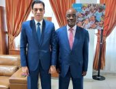 السفير المصرى فى مالابو يلتقى وزير الصحة والشئون الاجتماعية الغينى